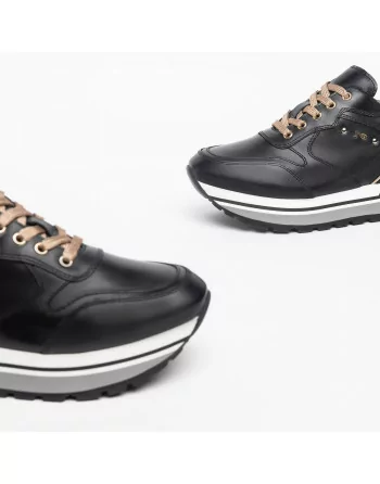 Sneakers Donna NeroGiardini I308390D in Pelle Nero modello casual. Autunno Inverno 2023