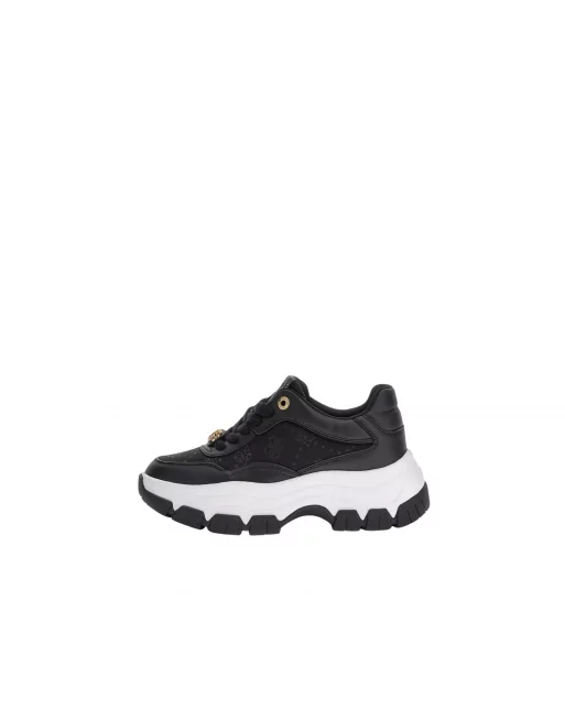 Sneakers Guess FLFBRTEL12 in nero con suola platform per un look urbano e moderno. Sneakers Guess FLFBRTEL12 in nero con suola platform per un look urbano e moderno.