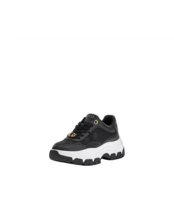 Logo Guess laterale su sneakers donna modello FLFBRTEL12.