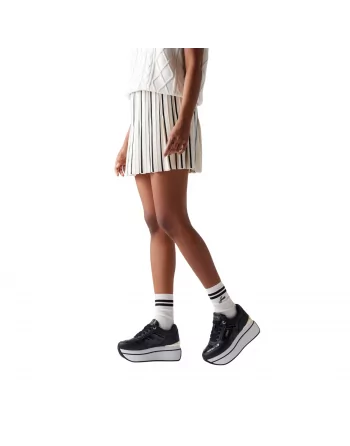 Sneakers-Guess-Runner-Camrio-4G-Logo-Nere