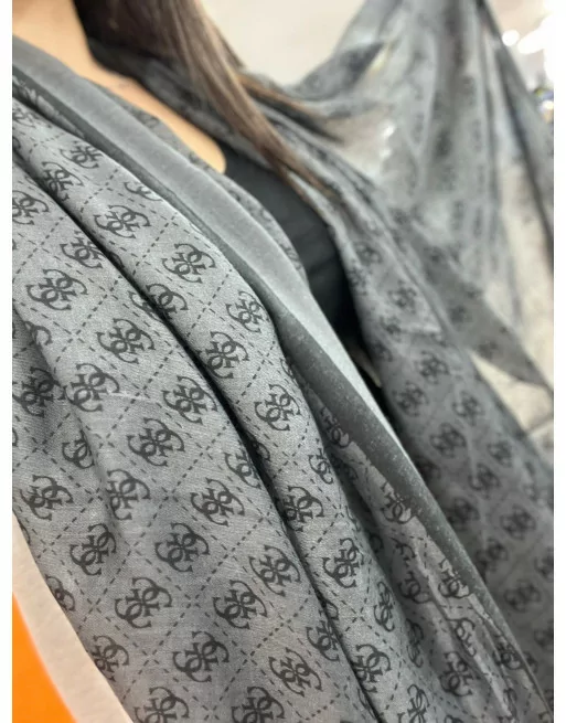 Sciarpa Donna Guess Nero o Beige logo 4g in jacquard